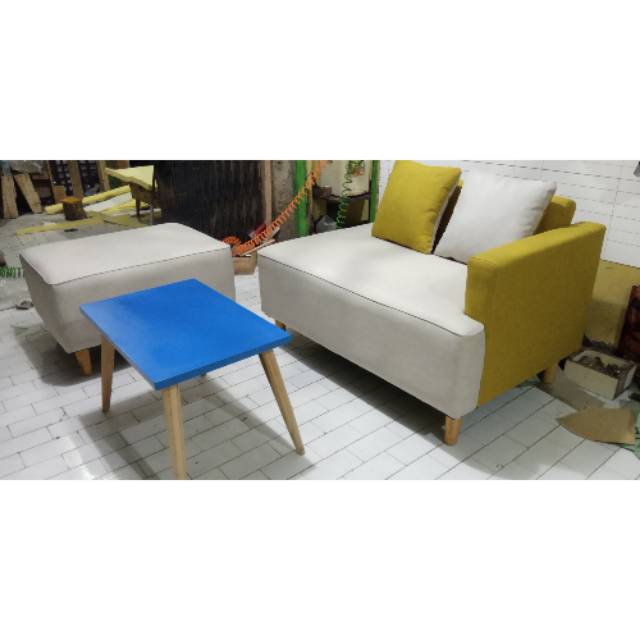 Sopa retro minimalis +puff+ meja