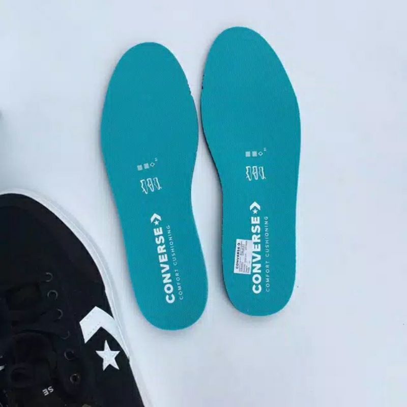 Converse courtland black white