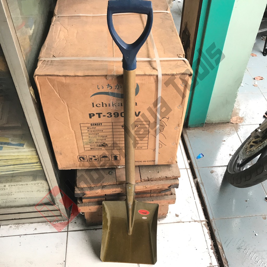 Singkup Cap Buaya - Alat Sekop Tanah Pasir Gali Skop Shovel Kebun