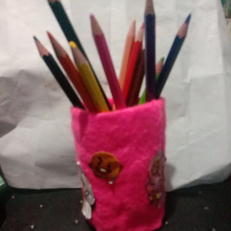 

tempat pensil