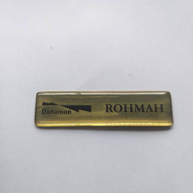 

Name tag magnet / nama dada magnet kuningan