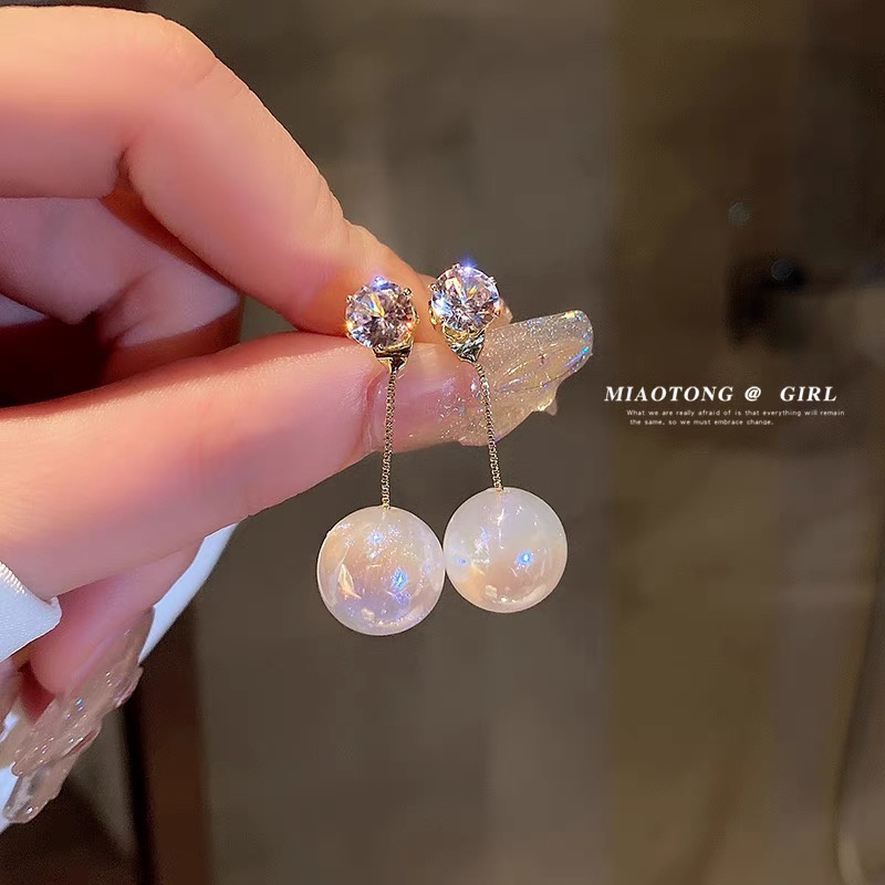 YEEZII Set Anting Liontin Mutiara Besar Hypoallergenic Warna Emas Gaya Elegan Untuk Wanita