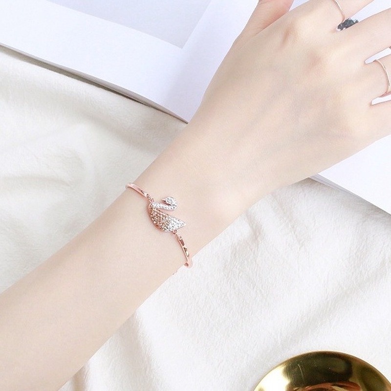 Gelang Tangan Rantai Adjustable Motif Angsa Hias Berlian Imitasi Ala Korea Untuk Wanita 211016