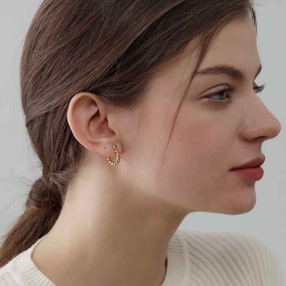 【COD Tangding】Small Twist Hoop Earrings Simple Fashion Twine Cricle Piercing Earstuds Jewelry Accessories