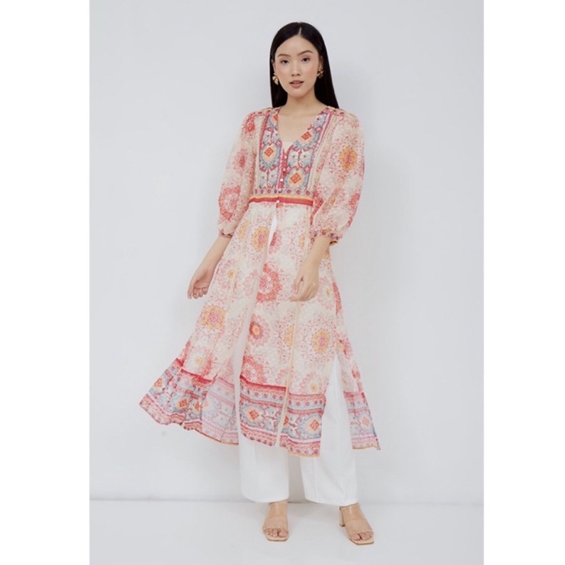 Outer / Midi dress Import Bangkok / Danisha Savnion Midi dress