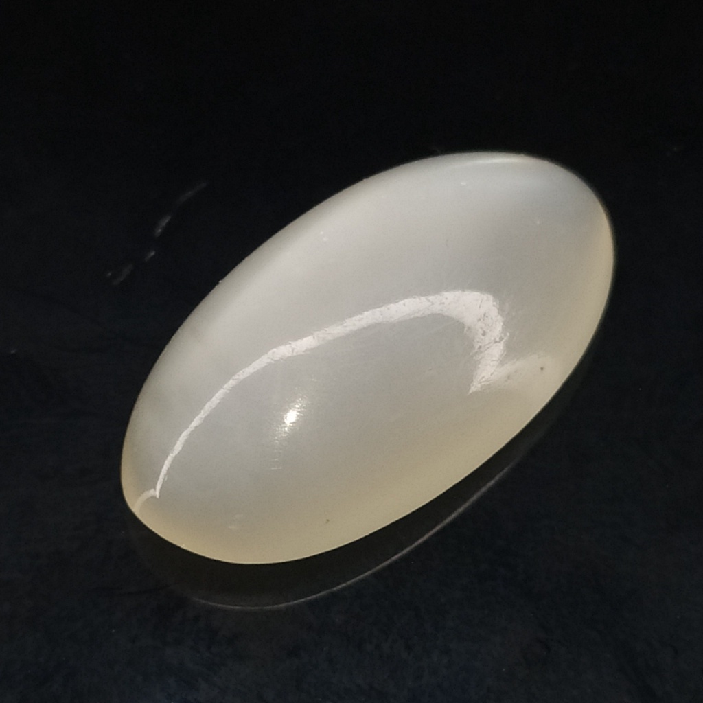 Natural White Moonstone Cat Eye Biduri Bulan Gemstone MC02161