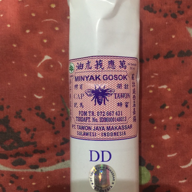 

Minyak gosok Cap Tawon