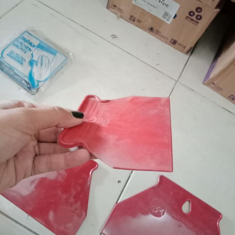 Sekrab / Scrab / Skrab / Skrap Plamir / Sekrap Tembok no 2 / Sekrap Sedang / Sekrap Plastik