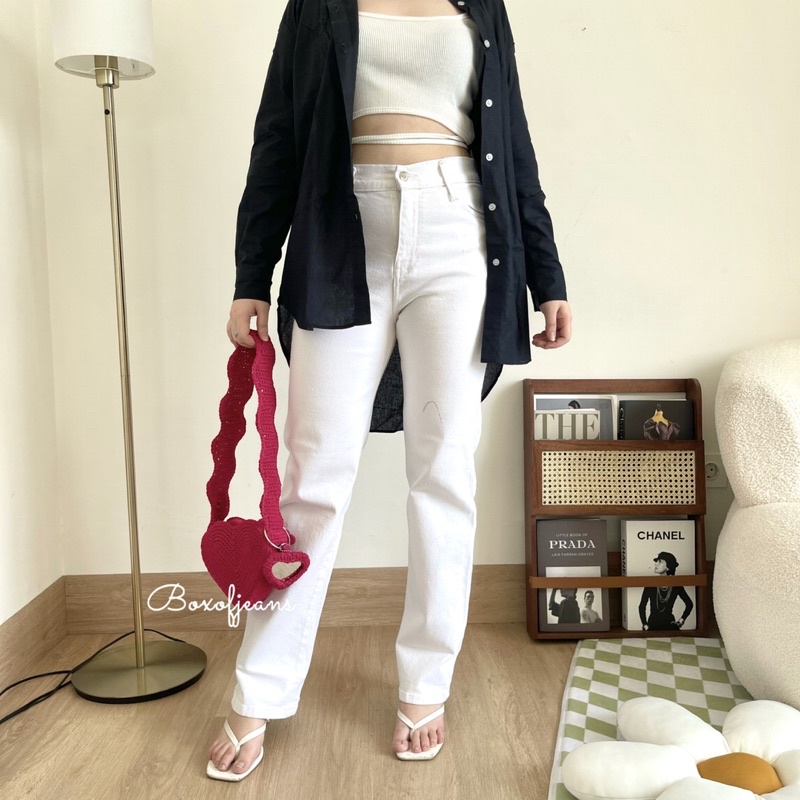 Boxofjeans - MERLYN Stretchy HW Loose Jeans - WHITE