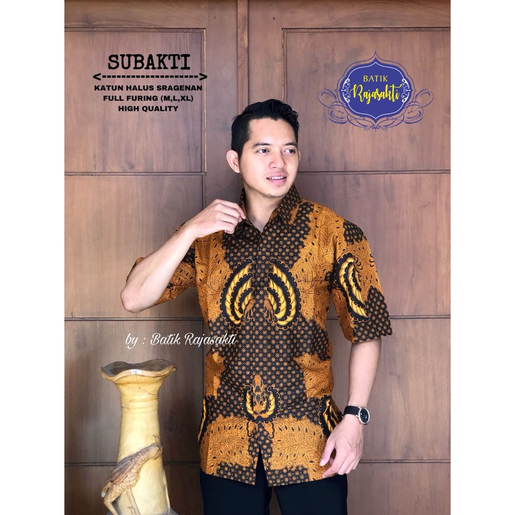 SUBAKTI RAJASAKTI KEMEJA BATIK SOLO PRIA LENGAN PENDEK PANJANG LAPIS FURING ATASAN PREMIUM MODERN KATUN HALUS GUMILAR COLPEN AZALA PARANG MIRING RAMAKRISHNA  BHADRA BRAMANTYA ADI WANGSA TWO WISNUTAMA COLET MACAN KUNING 2 MANGKUBUMI 4 JIBRAN 2 BRAHMAKERTA