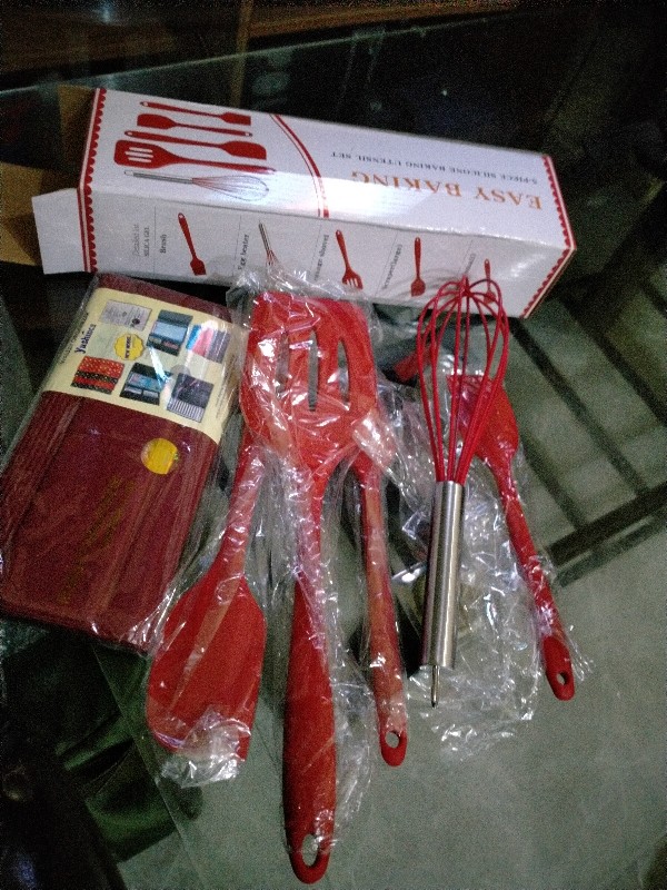 Spatula Silikon Set 5 Pcs Peralatan Masak Tahan Panas & Anti Lengket Spatula Silicon / Spatula Pink