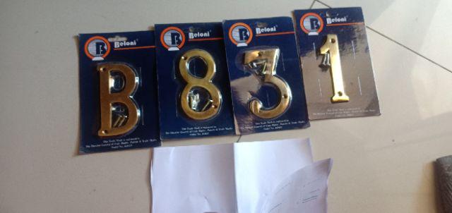 Nomor Dan Huruf Rumah Bahan Metal Chrome Gold