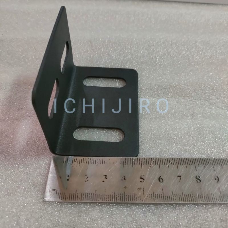 Plat siku ambalan besi tebal