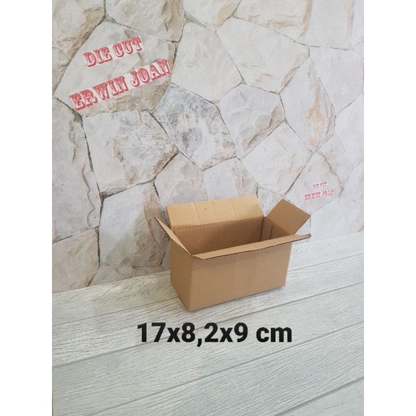 

Kardus / Box / uk. 17x8,2x9 cm / Karton Packing polos baru ST