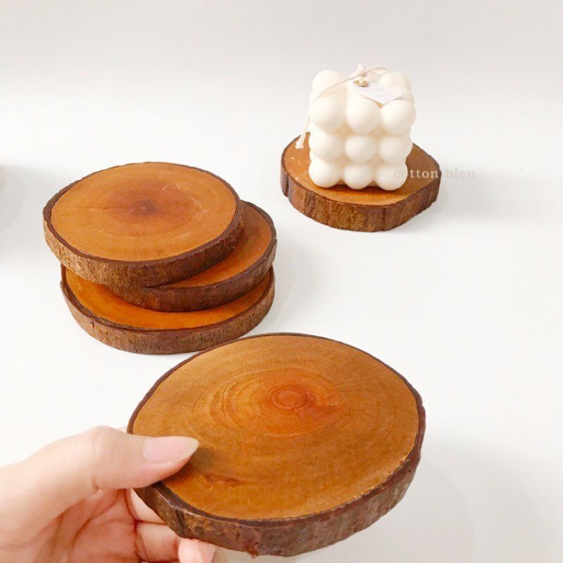 NATURAL WOOD SLICE DIAMETER 8 - 10 cm COATED WITH WATER  BASED VARNISH