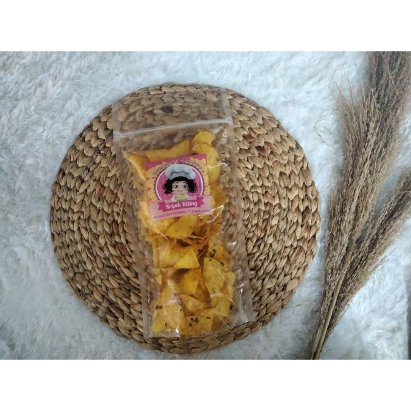 

Kripik Singkong bumbu Kunyit 150 gram