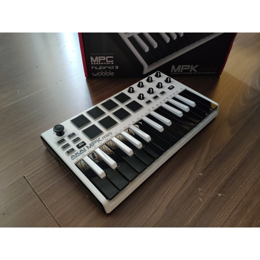 AKAI MPK MINI MK2 LE WHITE - Good Condition