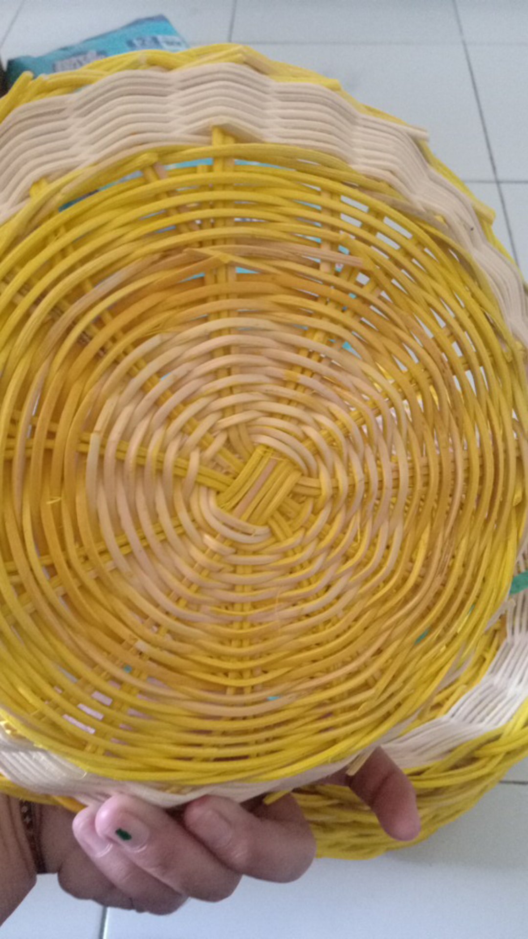 Piring Rotan Full Model 2 Warna Kuning