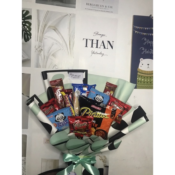 

Buket Wisuda/Bouquet Snack/Hampers