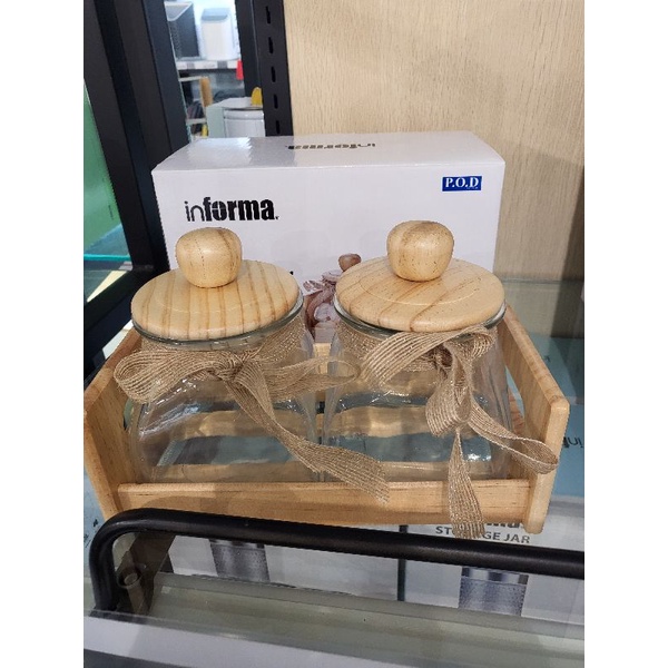 Toples informa