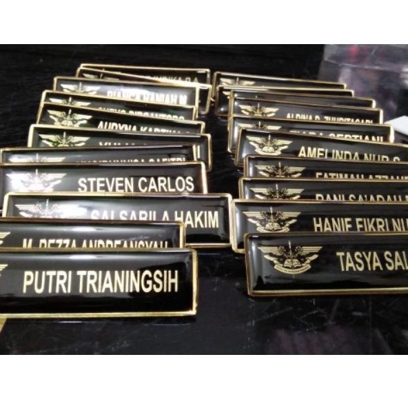 

Name tag / nama dada - bahan kuningan/ stainles lapis resin (peniti-magnet-paku)