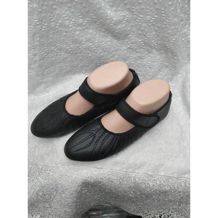 Booming Sepatu haji umroh -  perlengkapan haji - perlengkapan umroh -  perlengkapan wanita - pakaian