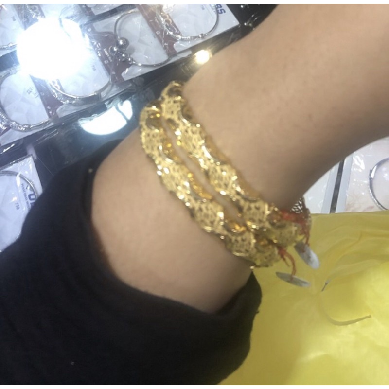 gelas emas london lurik