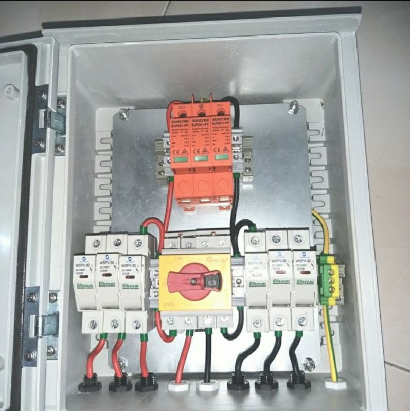 PV String Combiner Box [3 PV in/ 1 DC Out 1000Vdc] instalasi PLTS IP66
