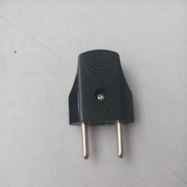 Steker gepeng. steker colokan listrik. steker listrik. steker lampu