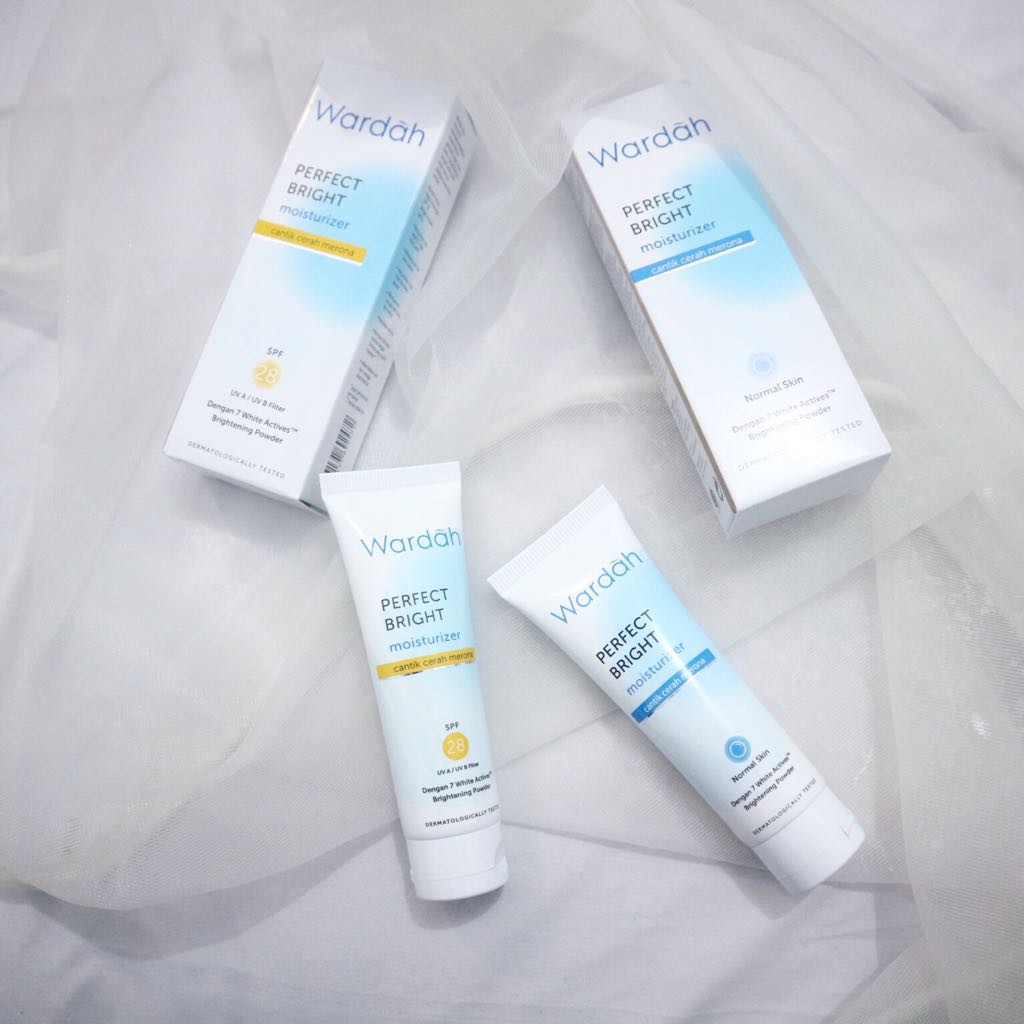 Wardah Perfect Bright Moisturizer & Tone Up Cream