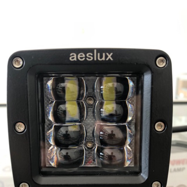 Lampu sorot aeslux 613