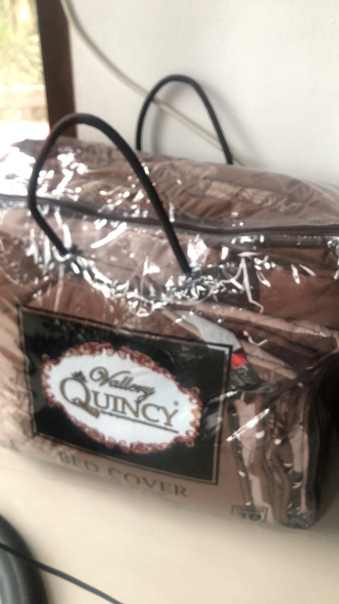 Bedcover Premium Tinggi 30 Cm Vallery Quincy Uk. King & Uk. Queen Motif Classic & Bunga