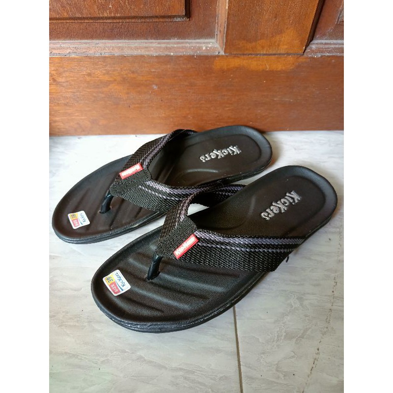 sandal jepit sandal kasual sandal bisban hitam