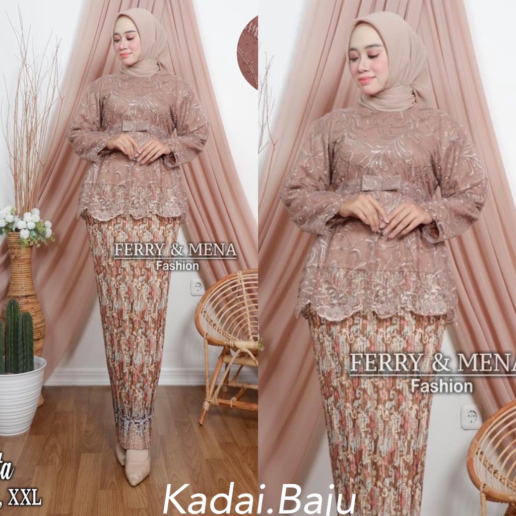 Kadai.baju / Kebaya tunik / kebaya wisuda / kebaya favorite / Set Blouse cantika