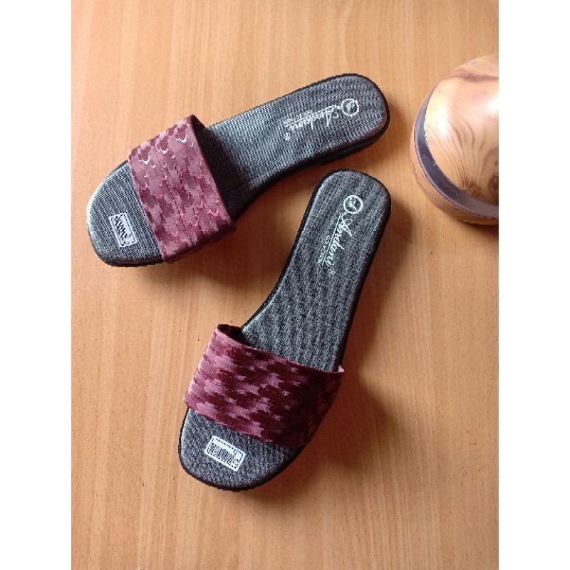 Sandal selop Wanita &quot;Andani collection&quot; Maroon