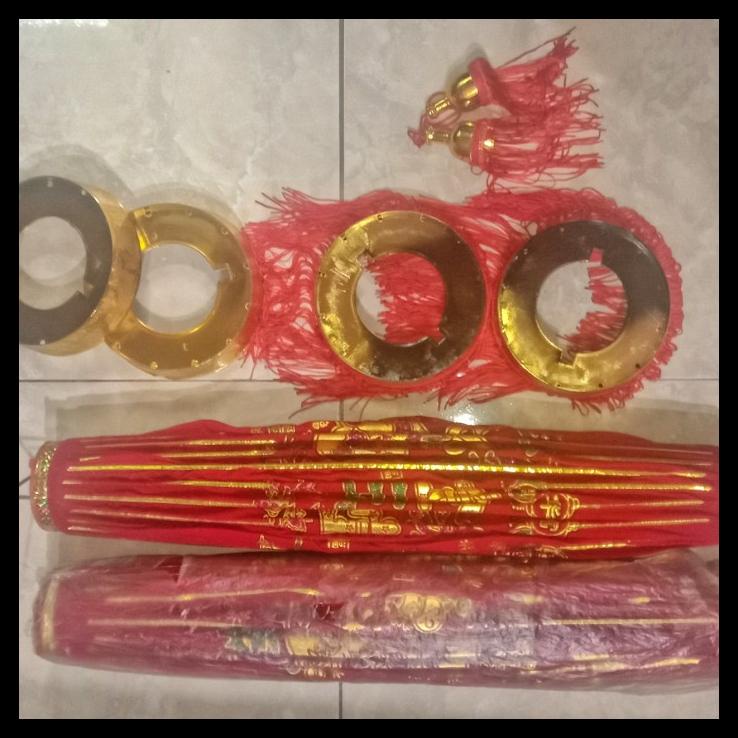 

TERBARUU!! lampion payung imlek/ lampion Imlek ukuran besar/ lampion ber'rumbai TERBARU