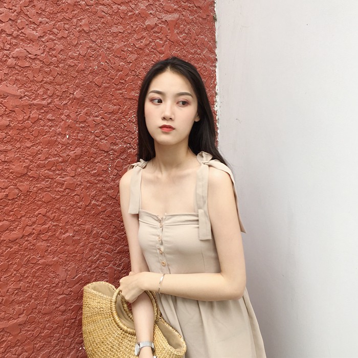 Dress Midi Korea Square Neck Tanpa Lengan Warna Polos + Aksen Pita Simple Elegan untuk Wanita