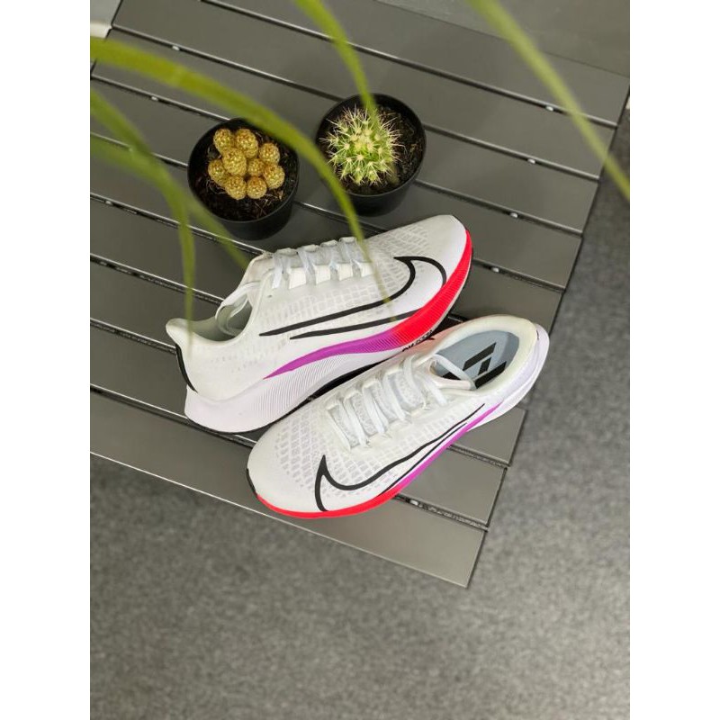 NKE ZOOM FLY 3 "WHITE/HYPER VIOLET"