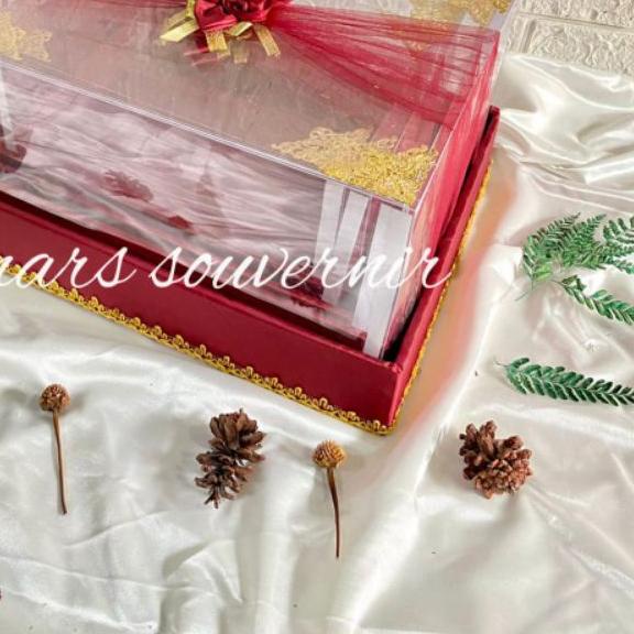 

Box/kotak hantaran Seserahan Mika Tille maroon 1 Set Isi 4 Box -