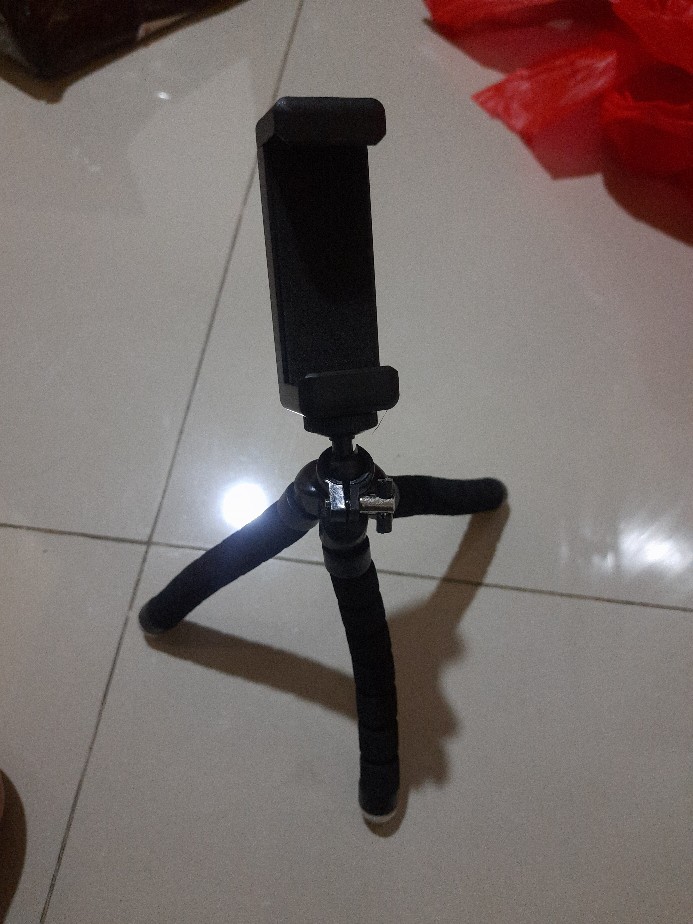 Universal Clamp For Smartphone With Dual Screw Hole 1/4 Inch - Rv79<br />