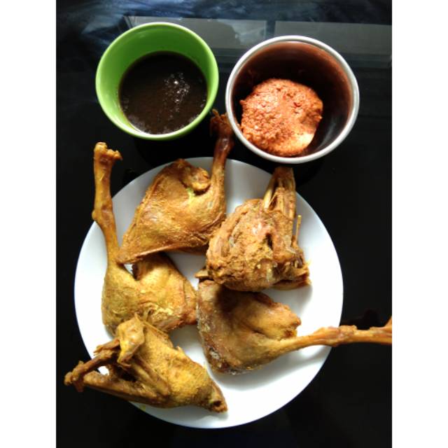 

bebek goreng sambal hitam frozen isi 5