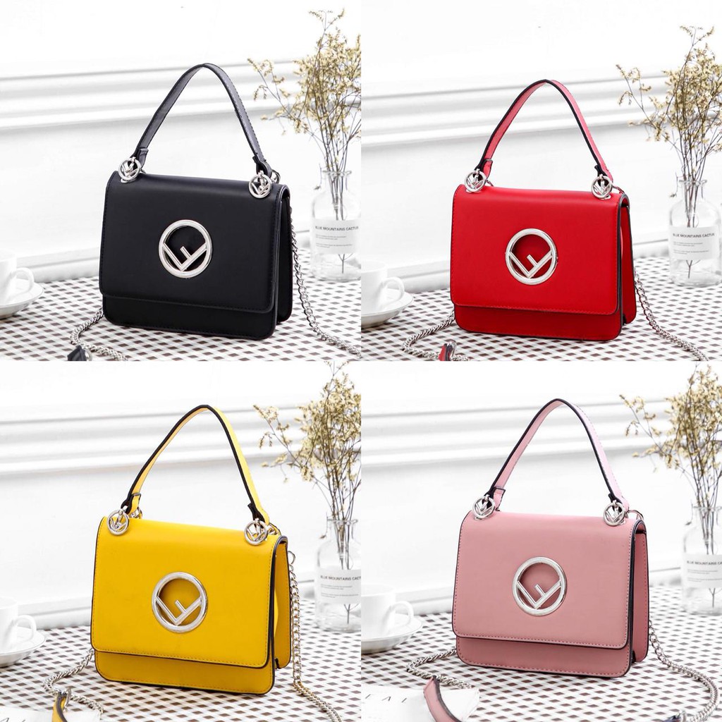 TAS SELEMPANG Fendi Kan I F 6686 VIC TAS IMPORT