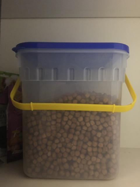 Toples Gagang 11l | St 11 Hongta | Toples Plastik Persegi Gagang Tutup