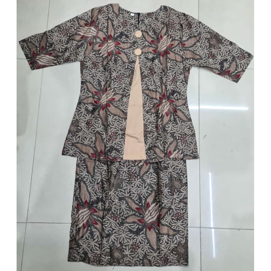 BATIK COUPLE MODERN PASANGAN KELUARGA AYAH ANAK KEBAYA SARIMBIT TUNIK JUMBO IBU RNB ARINI COKLAT ANAK LAKI LAKI PEREMPUAN FAMILY KONDANGAN TERBARU NATAL LAMARAN KEKINIAN SET PREMIUM BIG SIZE SARIMBITAN REMAJA WANITA ROK DAN BLOUSE BLUS PISAH