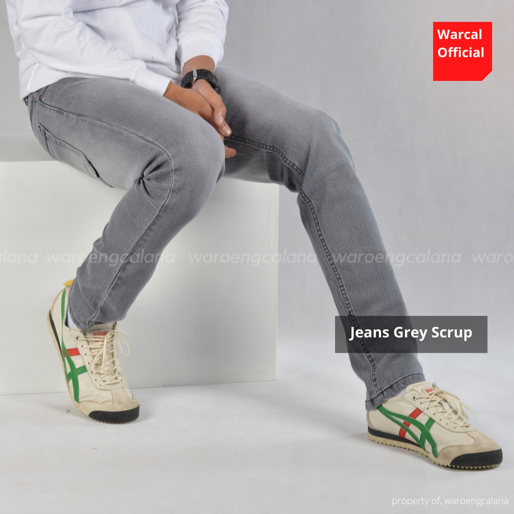 In One Celana Jeans Panjang Grey Scrup