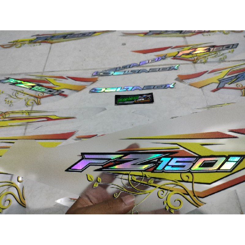 STRIPING VIXION FZ150i TRANSPARAN HOLOGRAM FLORAL PULPY