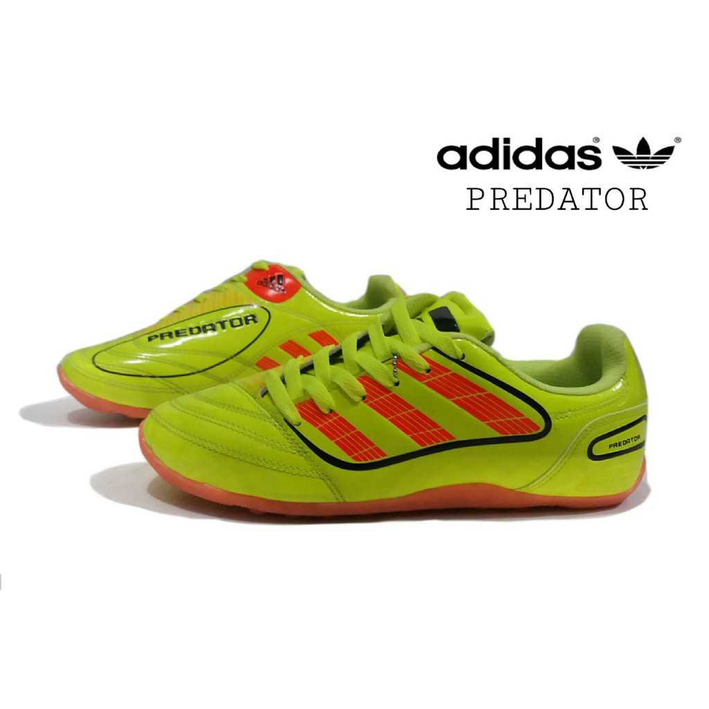 Sepatu Futsal Adidas Predator