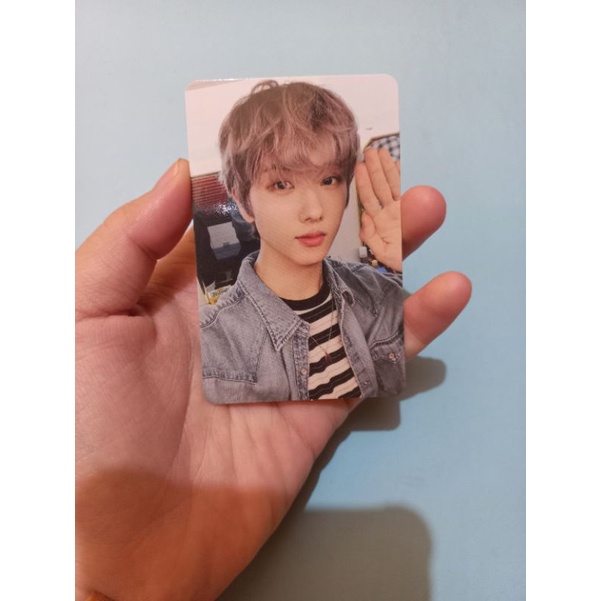 jisung chilling hot sauce