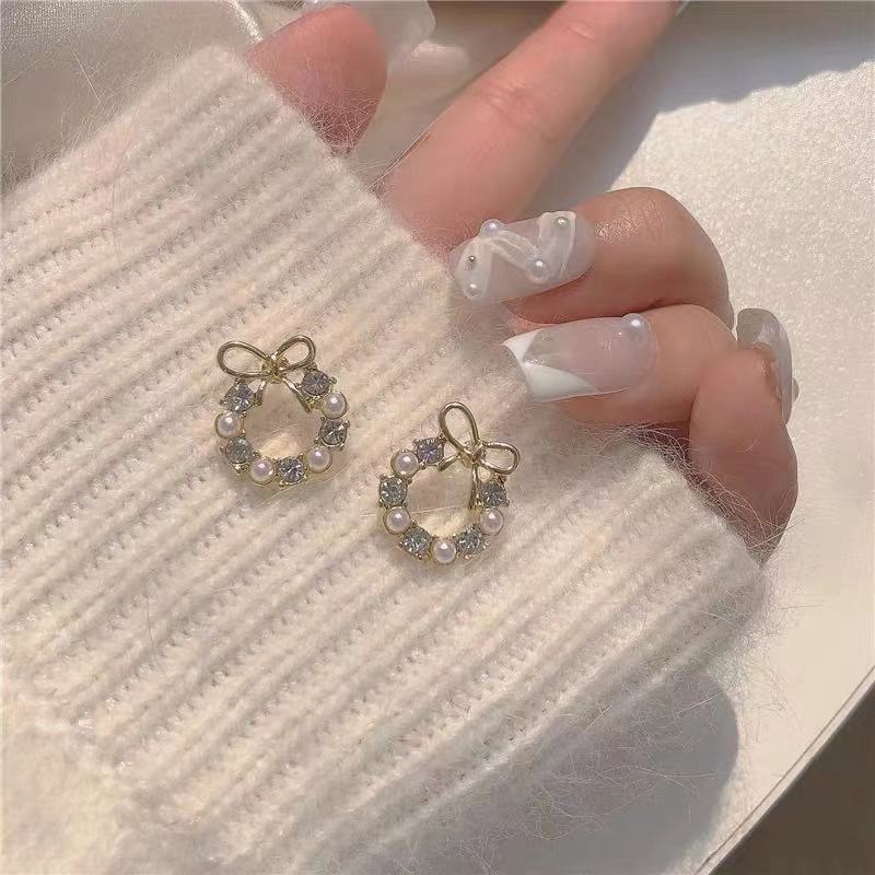 Anting Stud Kristal Mutiara Bentuk Hati Gaya Korea Untuk Wanita