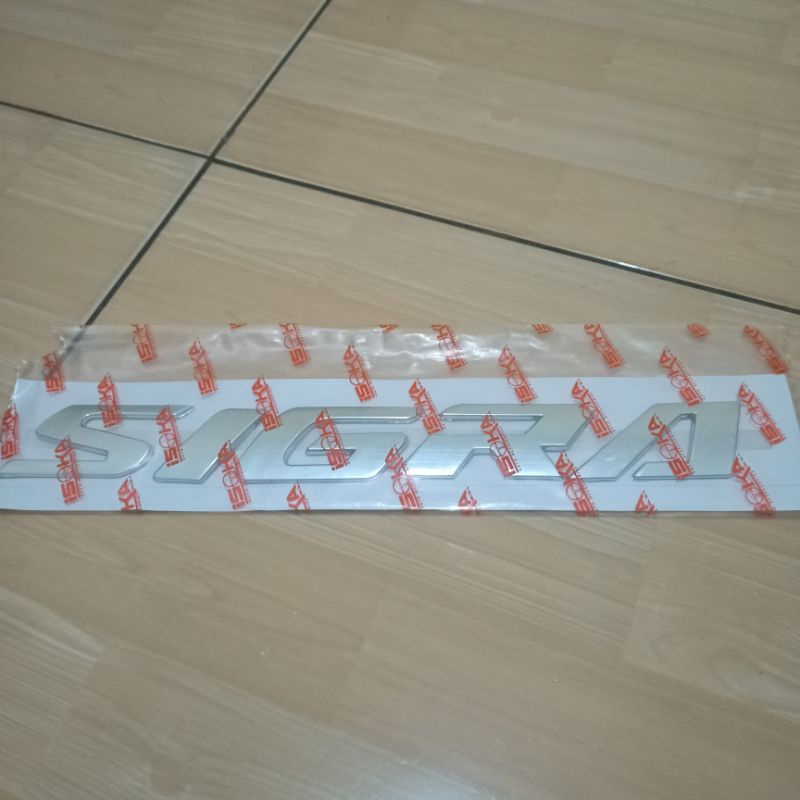 Emblem Kap mesin Mobil Daihatsu Sigra chrome